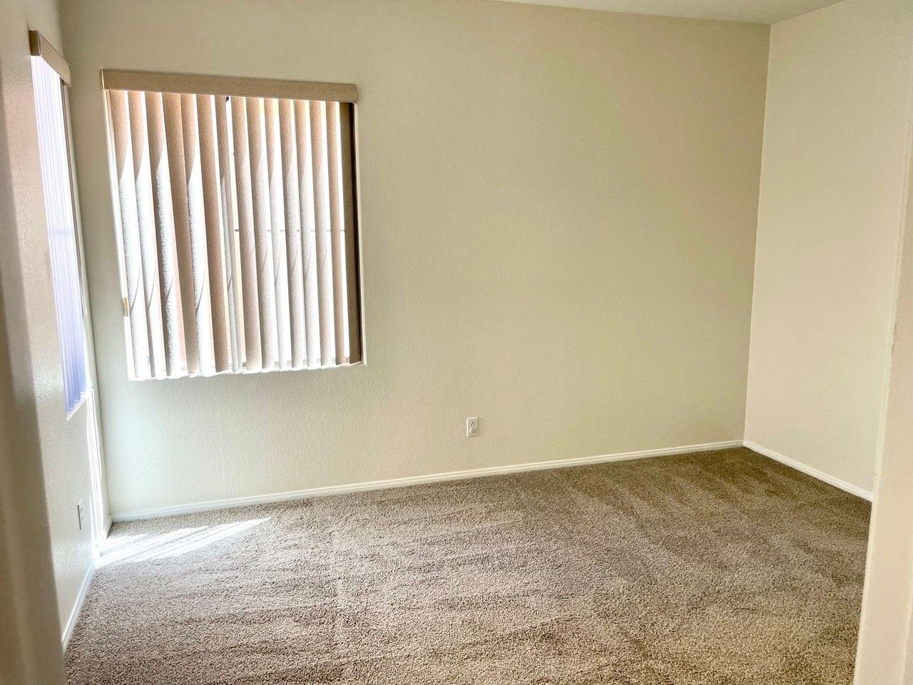 8233 Strawberry Spring St - Photo 6 of 31