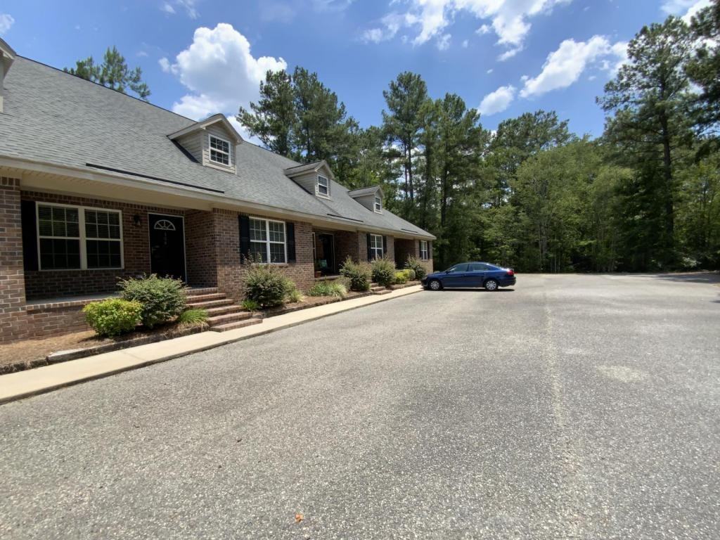 104 Lakeview Commons Dr - Photo 3 of 15