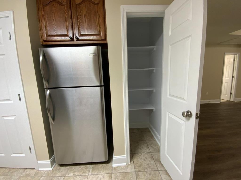 104 Lakeview Commons Dr - Photo 7 of 15