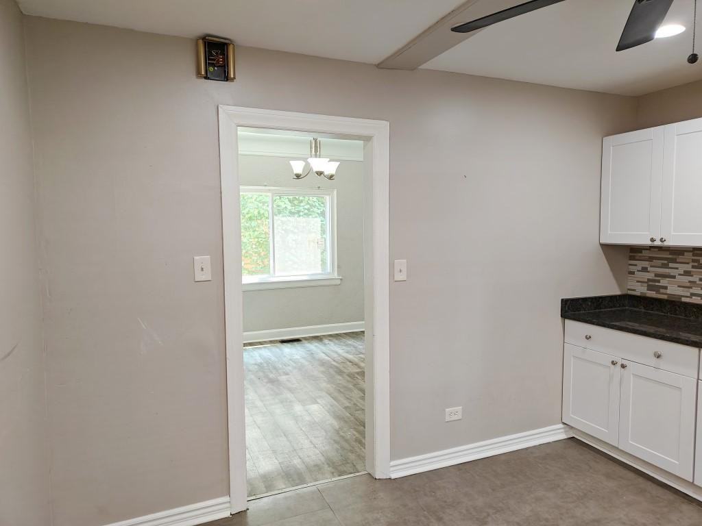 5227 Devonshire Rd - Photo 3 of 18