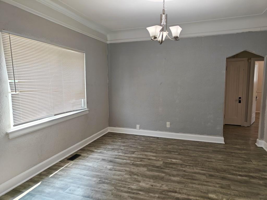 5227 Devonshire Rd - Photo 4 of 18