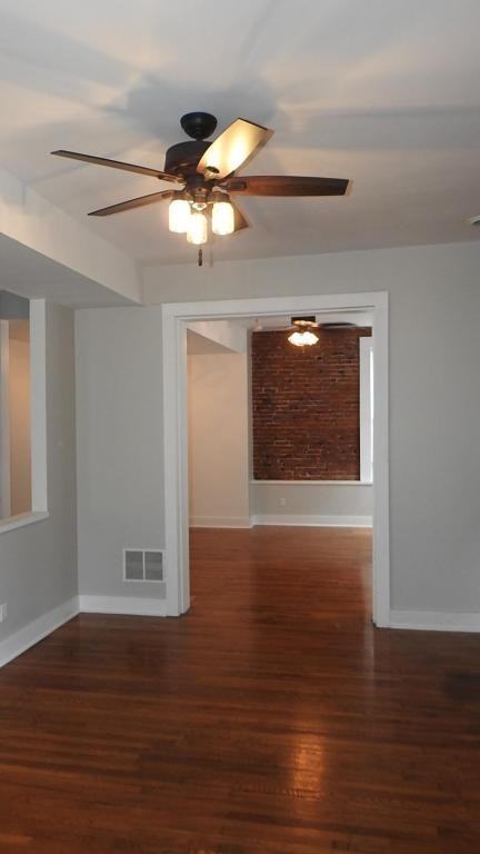 515 Holmes St - Photo 2 of 23