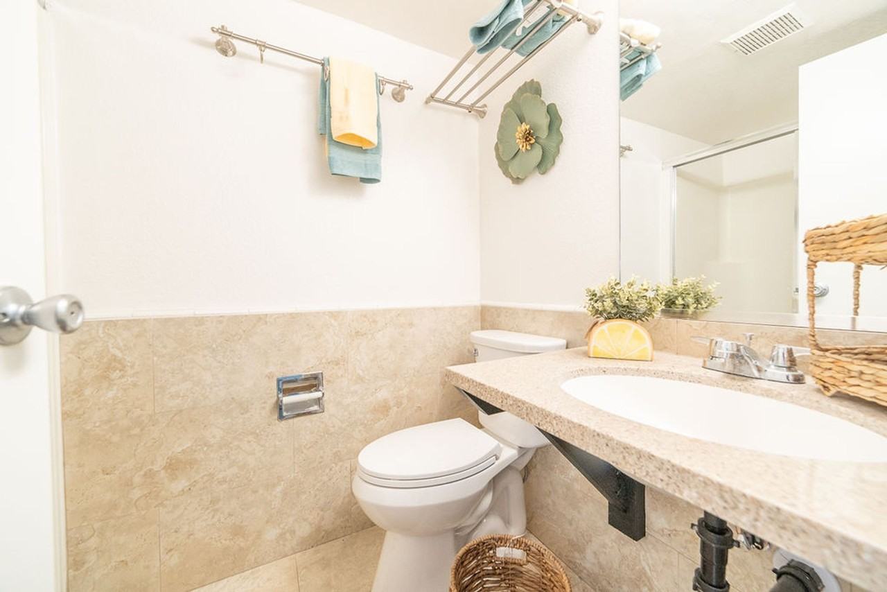 2731 Durant Ave - Photo 7 of 38