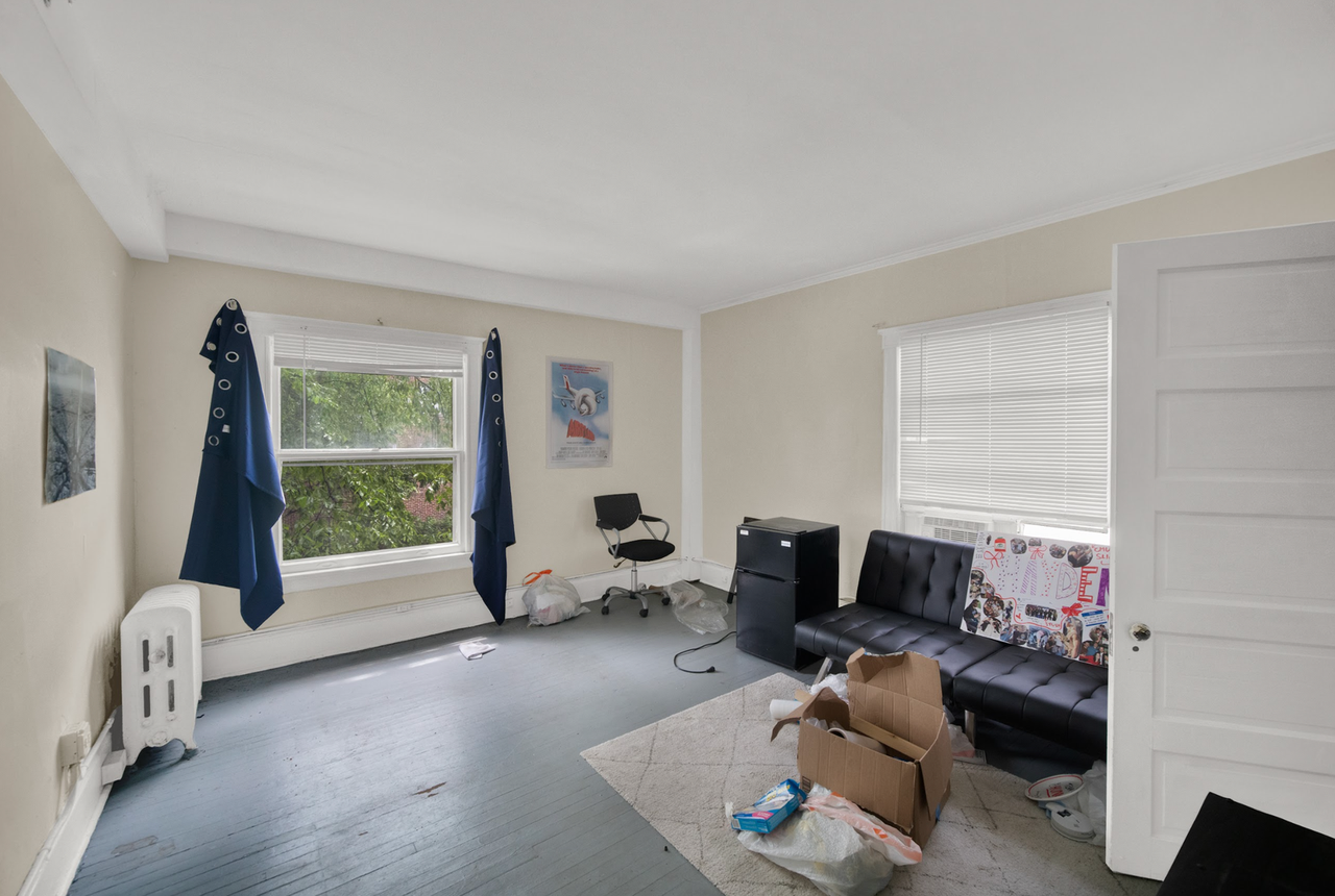 2000 Sherman Ave - Photo 2 of 19