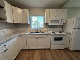 featured image of 2909 W Hood Ave