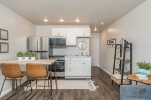 featured image of 1533 Lacey St