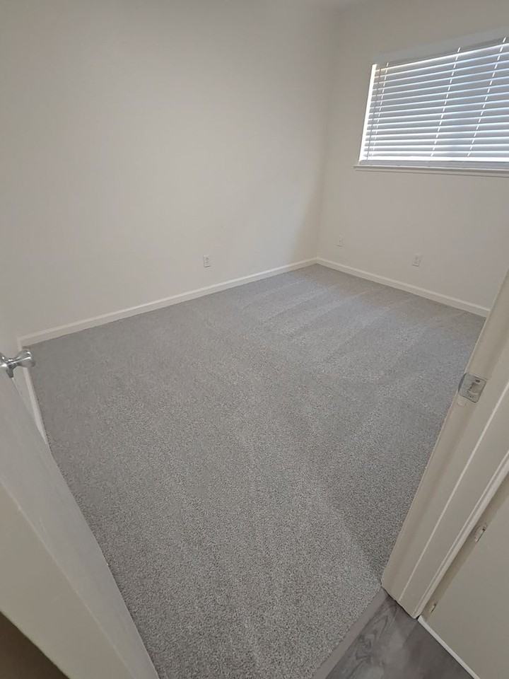 Hidden Oak Apartments - Photo 6 of 14