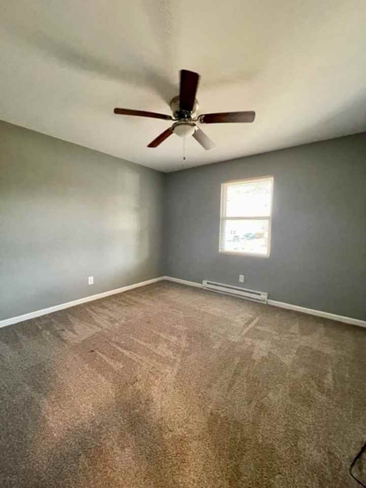 1410 Peachtree Dr #1412 - Photo 4 of 6
