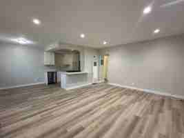 featured image of 409 W Islay St
