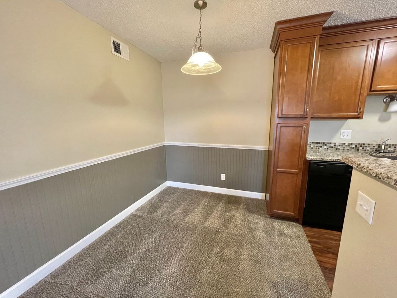 72-02 The Lookout - Photo 6 of 32