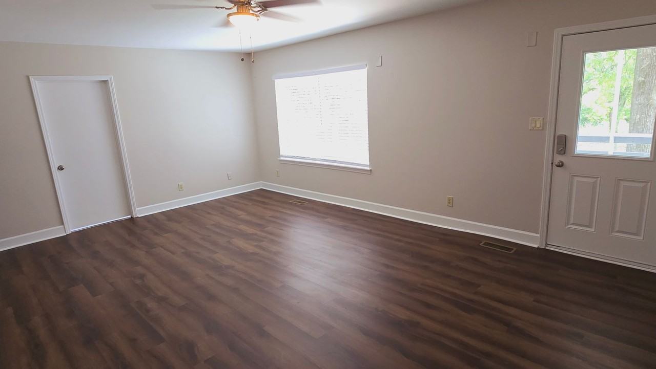 357 Happy Ln - Photo 5 of 27