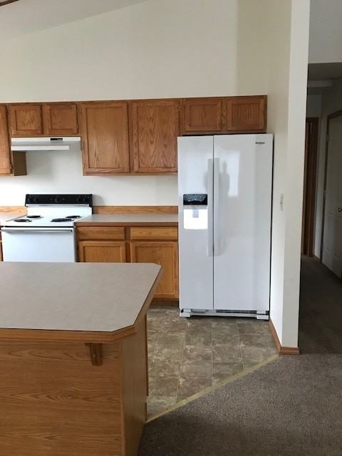 2425 Jeffrey Ct - Photo 2 of 6