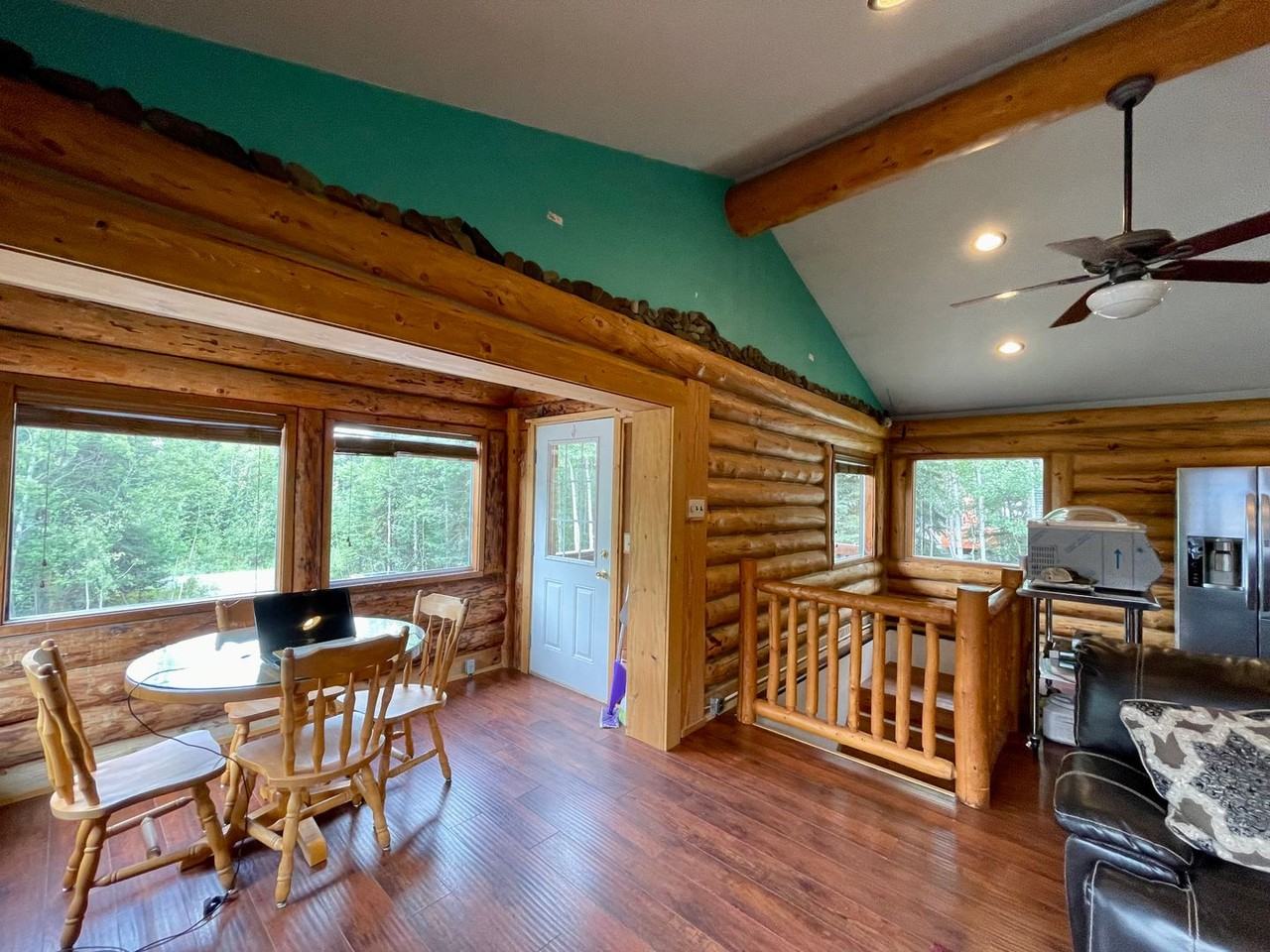 35065 Glacier Ave - Photo 4 of 13