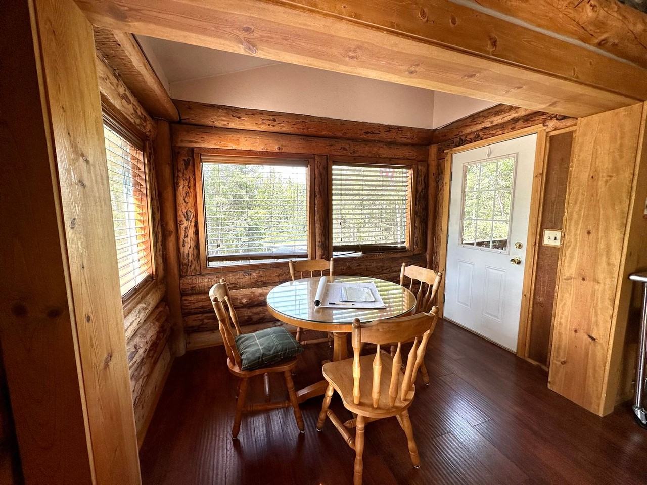 35065 Glacier Ave - Photo 5 of 13