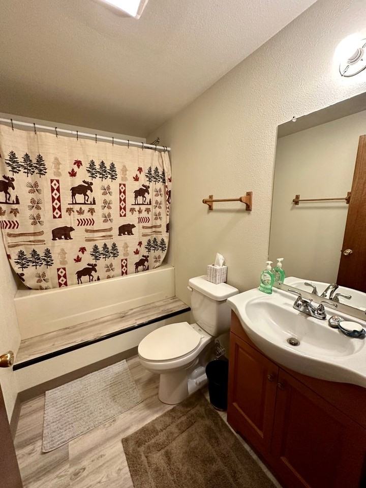 35065 Glacier Ave - Photo 7 of 13