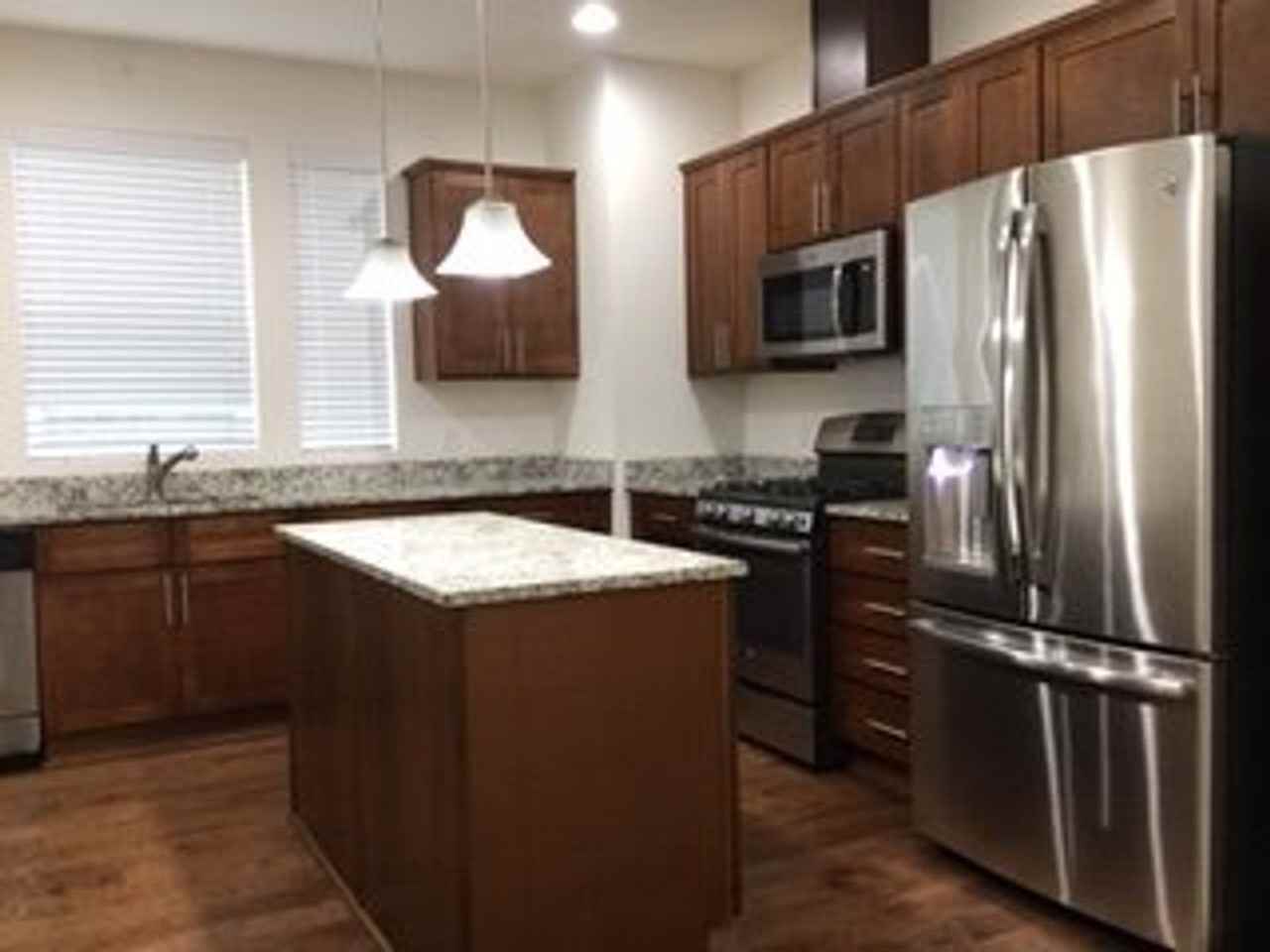 11012 20th Dr Se - Photo 3 of 26