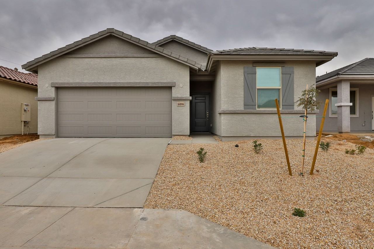 16886 W Diana Ave - Photo 2 of 25
