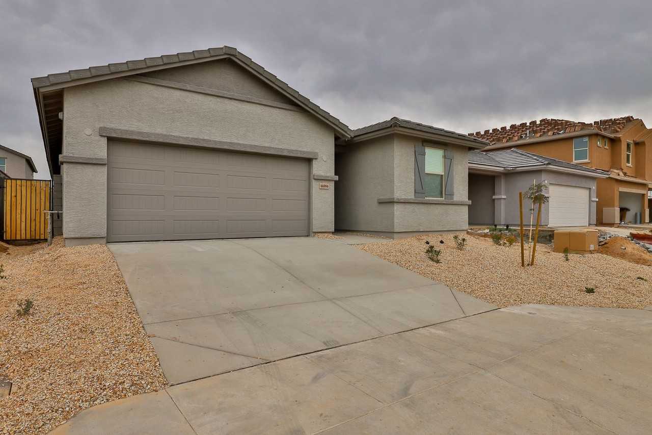 16886 W Diana Ave - Photo 4 of 25