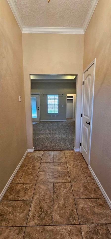 2320 Flagstone Dr - Photo 6 of 38
