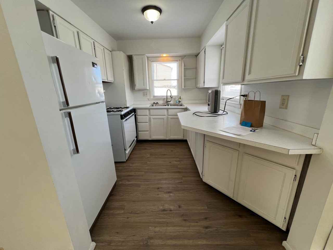 216 S 13th St E - Photo 5 of 30