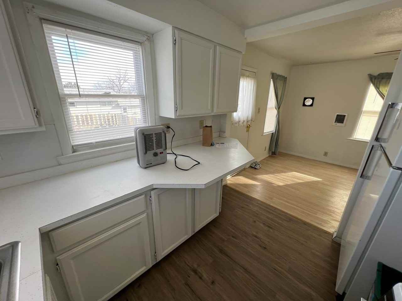 216 S 13th St E - Photo 7 of 30