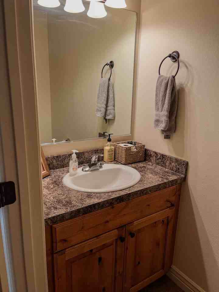 446 W 6th S #302 - Photo 3 of 31
