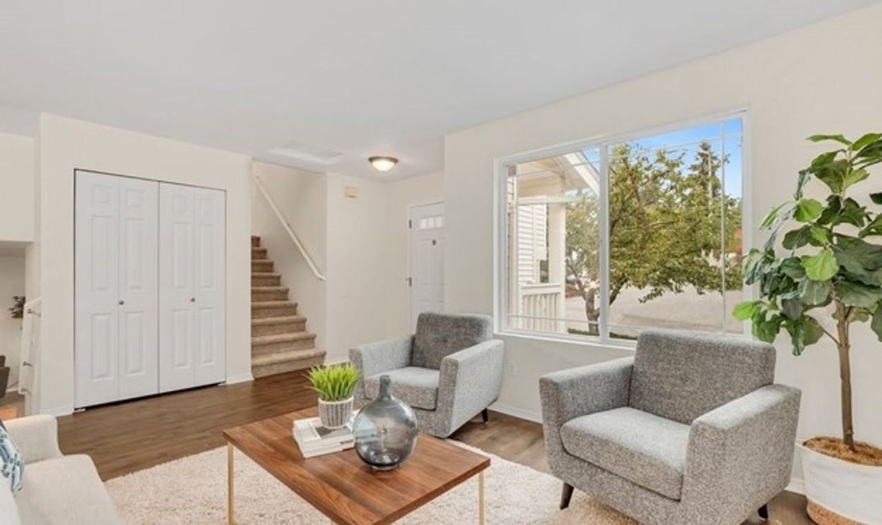 20223 10th Ave Se - Photo 4 of 38