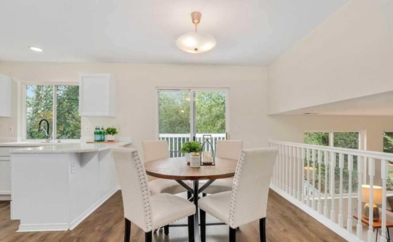 20223 10th Ave Se - Photo 7 of 38