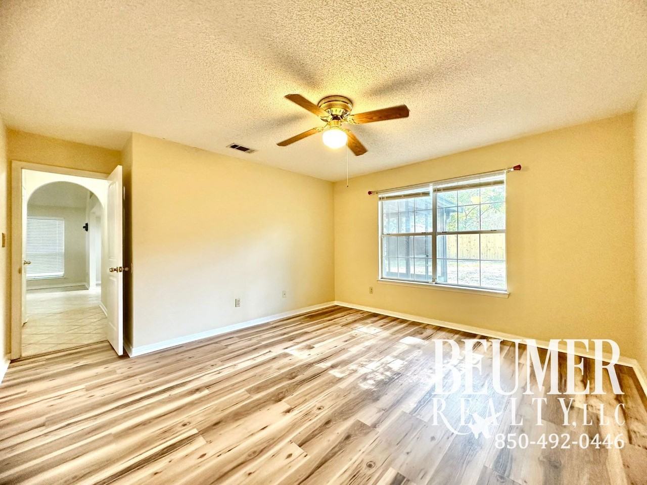 8511 Belle Meadow Blvd - Photo 6 of 29