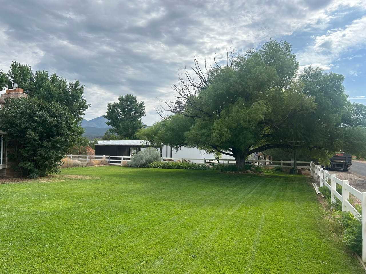 1534 W Jade Dr #B - Photo 3 of 46