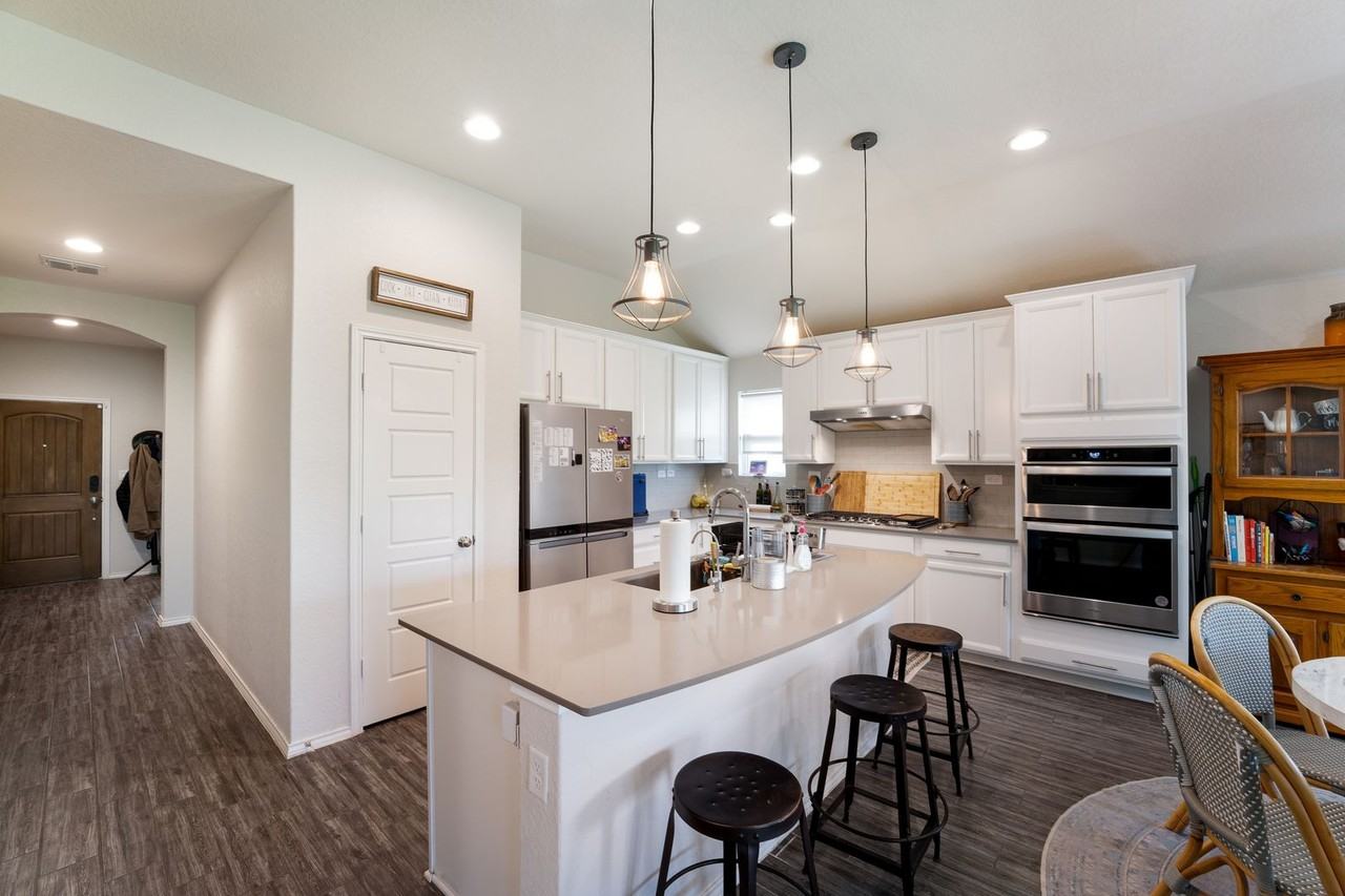 9018 Canopy Bnd - Photo 6 of 28