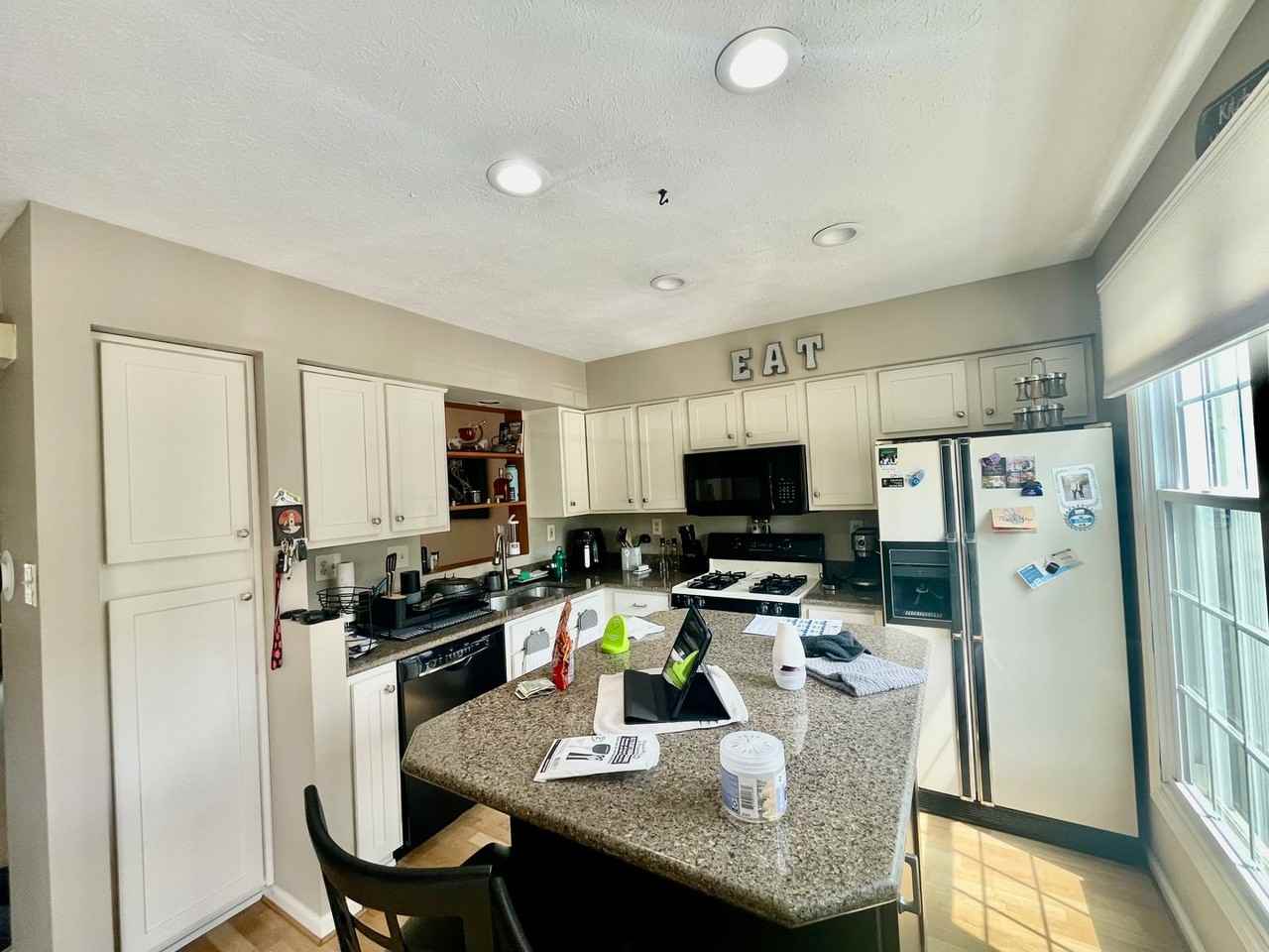425 Parkridge Ln - Photo 5 of 41