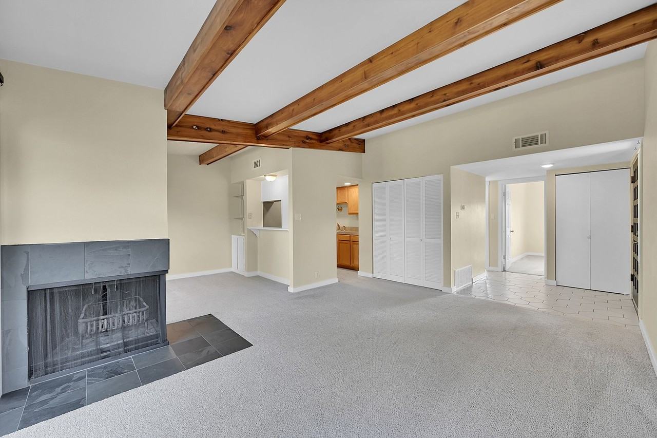 1058 Fontmore Rd #C - Photo 6 of 21