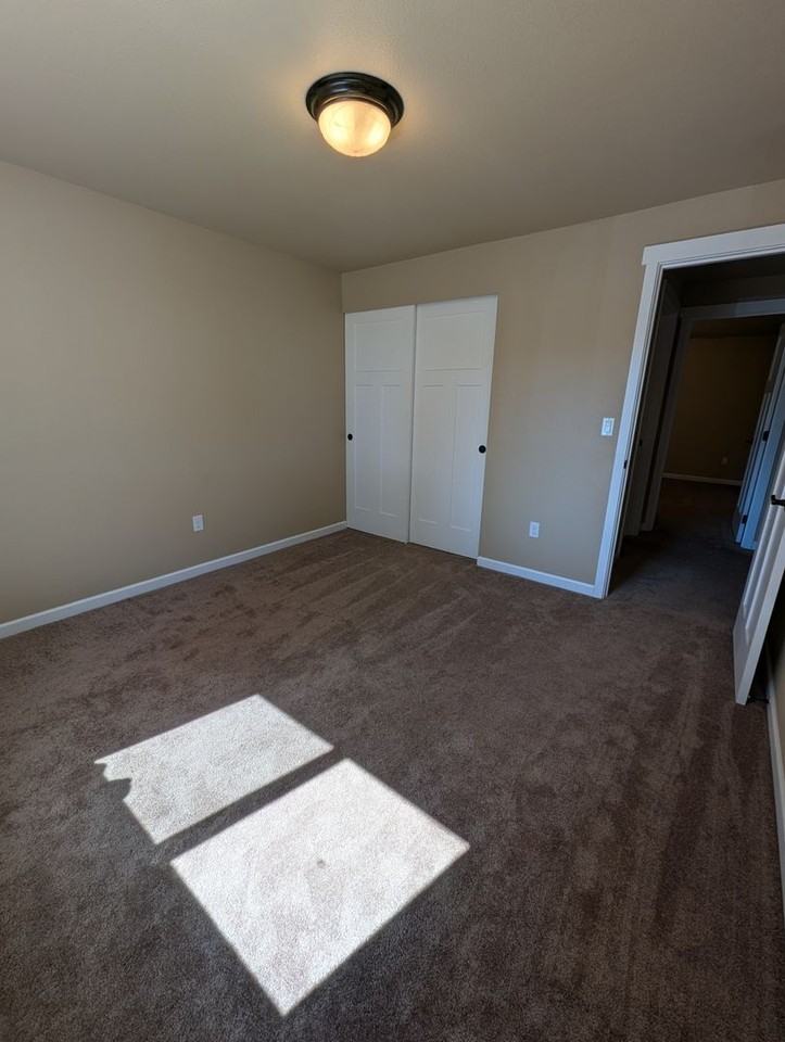 23555 Sw Solar Dr - Photo 3 of 18