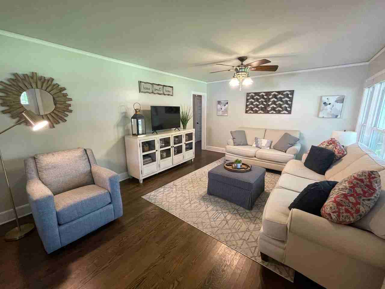 638 Byron Rd - Photo 3 of 25