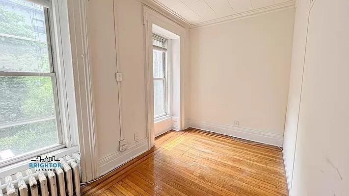 118 East 31st Street #3R - Photo 2 of 9