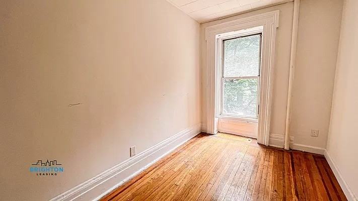 118 East 31st Street #3R - Photo 3 of 9