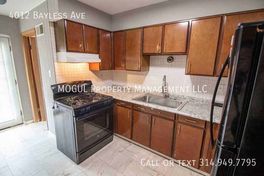 4012 Bayless Ave - Photo 2 of 19