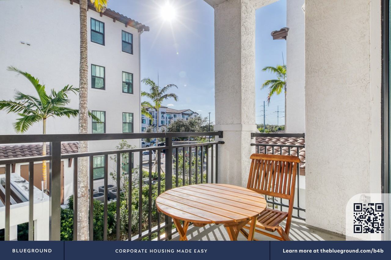 12501 Southwest 50th Court - Photo 6 of 50