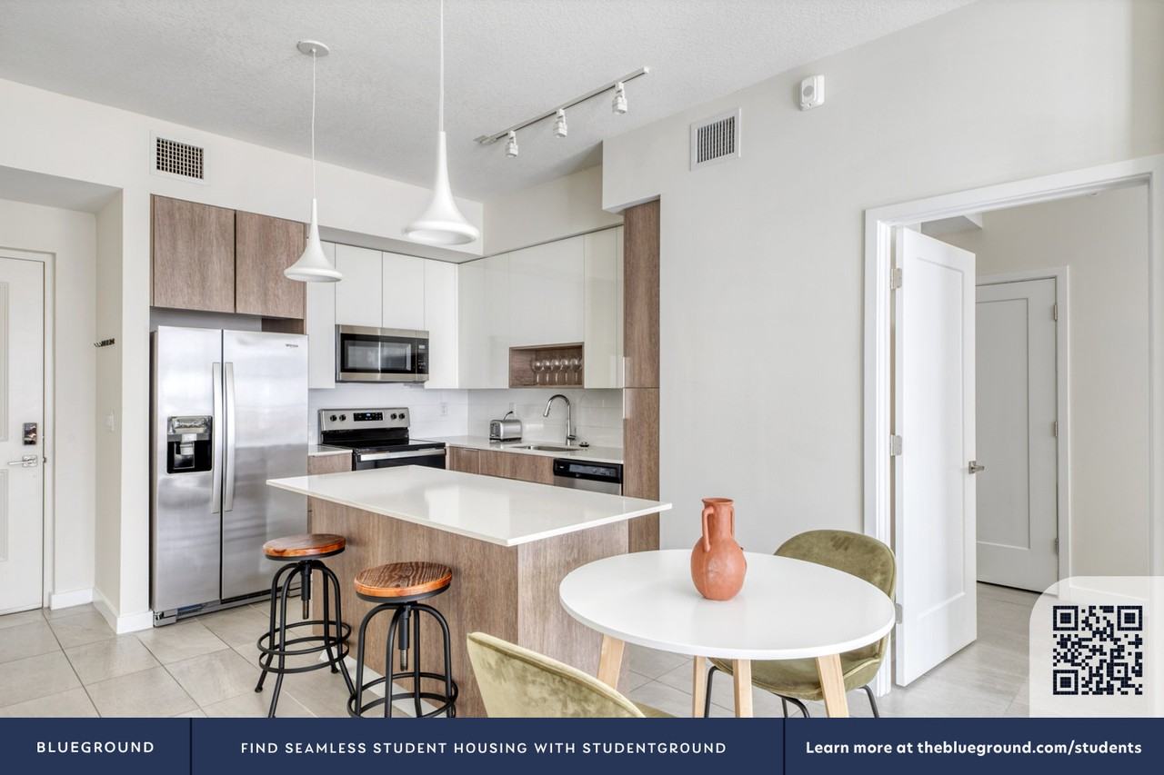 12501 Southwest 50th Court - Photo 7 of 50