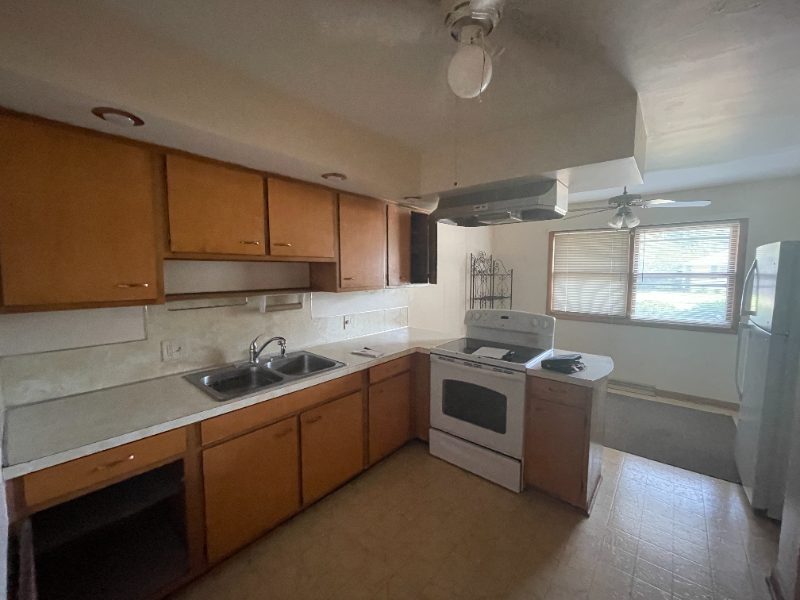 1302 E Mumford Dr - Photo 4 of 14