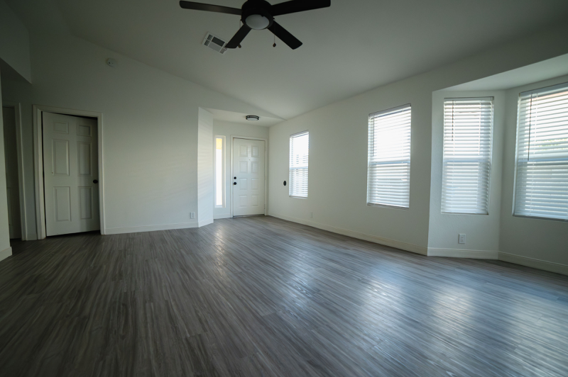 3931 W Whispering Wind Dr - Photo 7 of 12