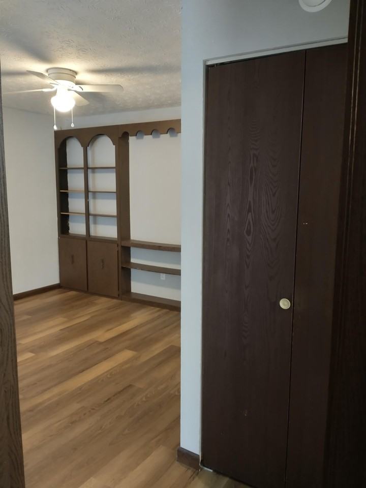 Andover Court Apartments - Photo 2 of 33