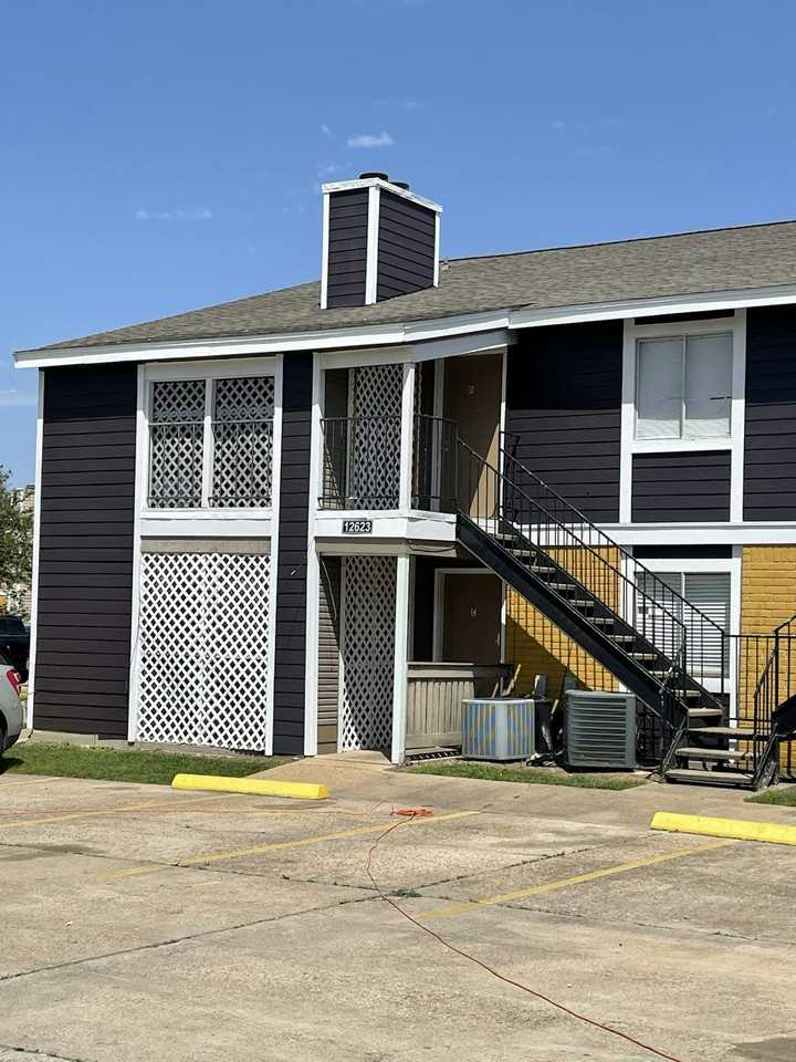 12615 Ashford Meadow Drive, Unit C - Photo 2 of 7