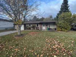 featured image of 1556 Redwood Dr #2