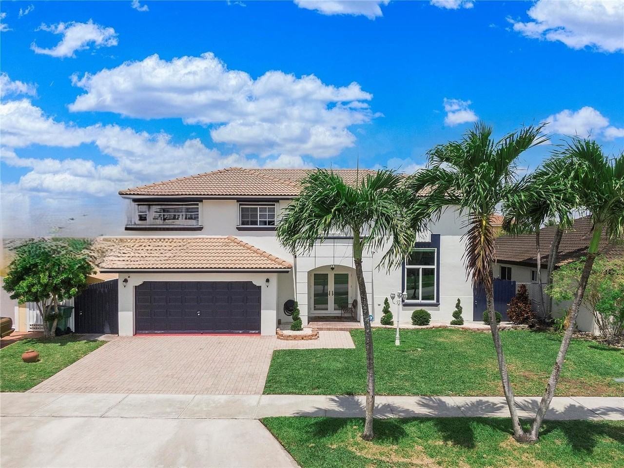 14279 Sw 166th St - Photo 3 of 8