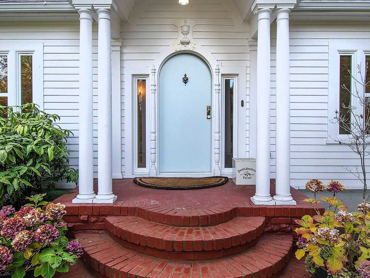 1719 N 128th St - Photo 3 of 35