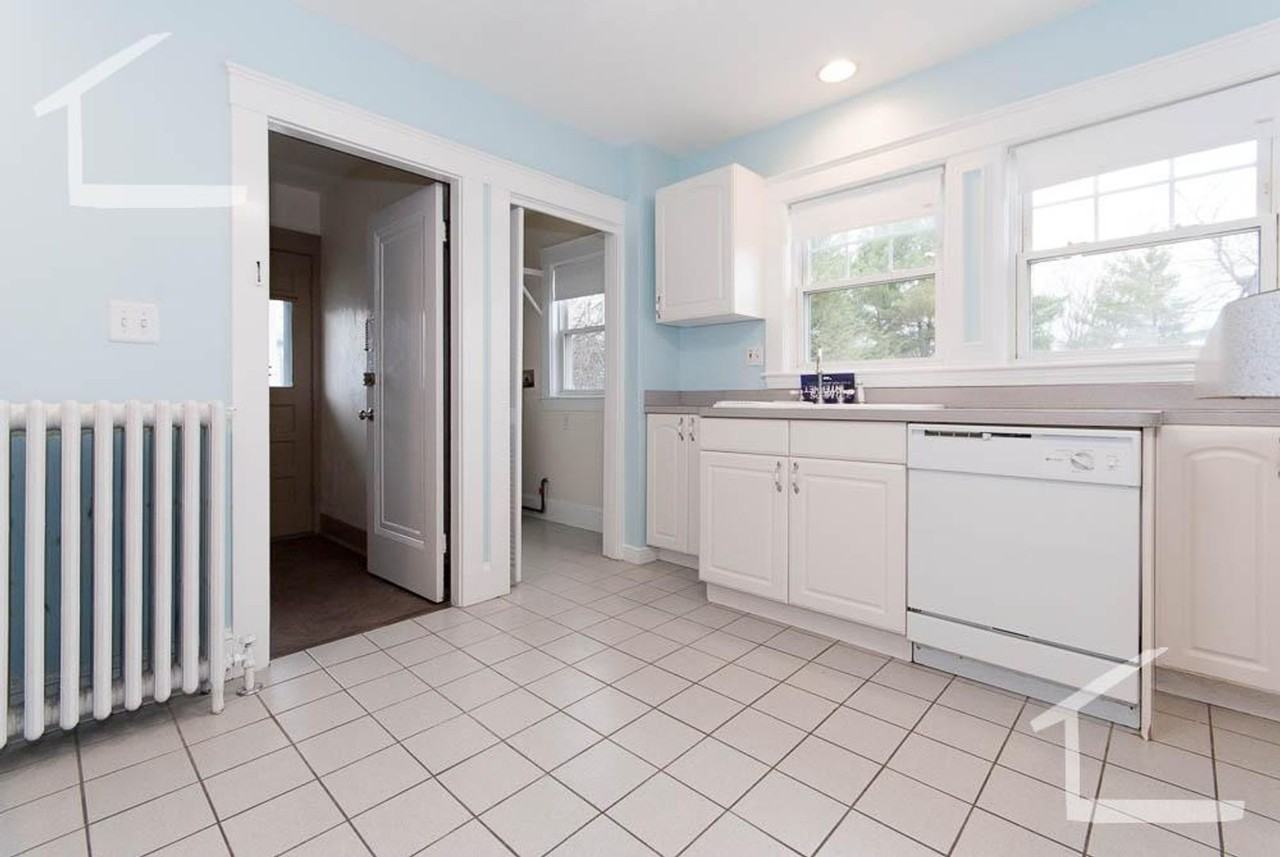 68 Union St - Photo 6 of 12