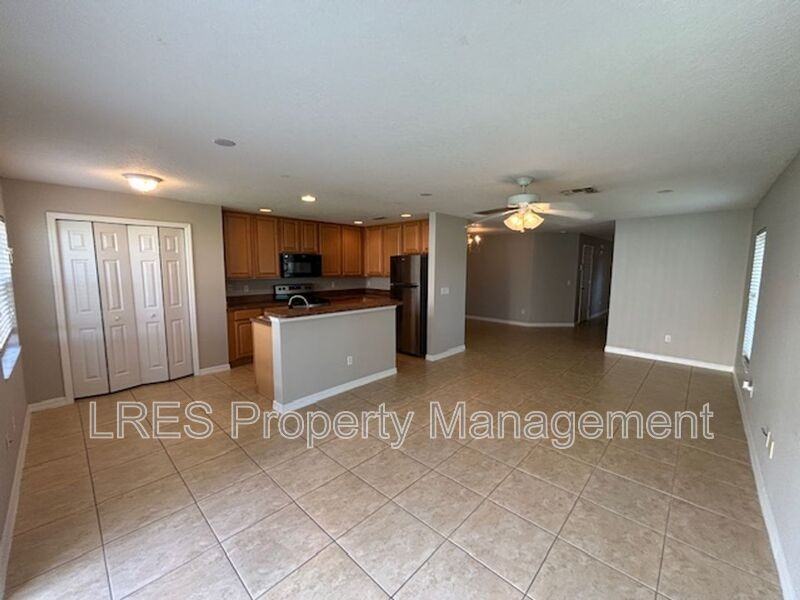 4331 Aristocrat Point - Photo 5 of 31