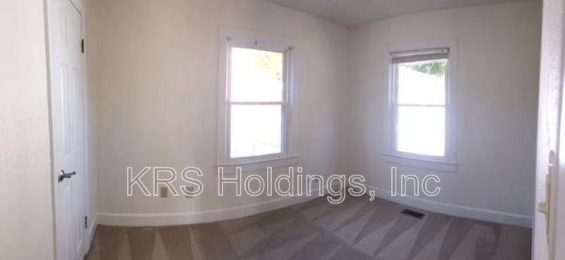 14 Curtis Dr - Photo 3 of 7